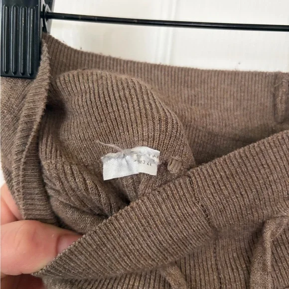 Uniqlo Ribbed Knit Drawstring Pants - Brown - Picture 4 of 7